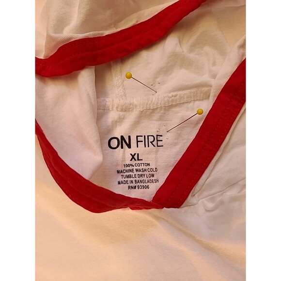 On Fire T Shirt Womens Size 1X Red Sleeveless Graphic  Girl Tee 100% Cotton - Picture 8 of 8